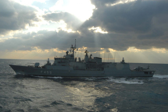 greece-navy-salamis-f-455-2